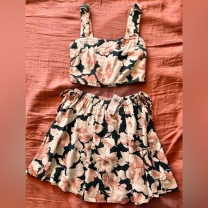 Abercrombie & Fitch linen mini skirt with matching crop top size Small.